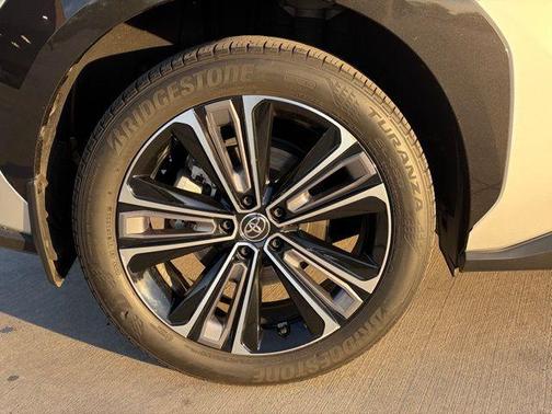 2023 Toyota bZ4X Limited