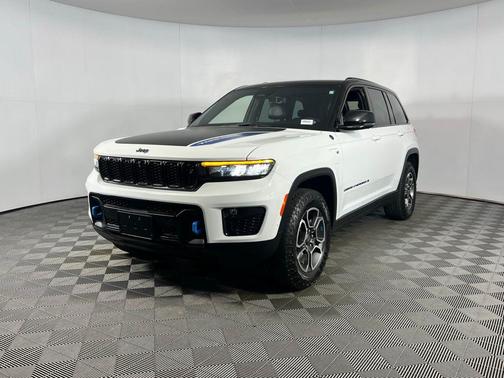 2023 Jeep Grand Cherokee 4xe Trailhawk