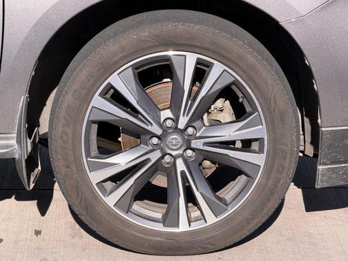 2020 Nissan Pathfinder Platinum 2WD