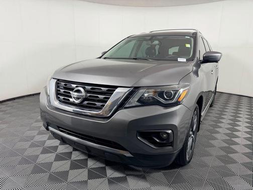 2020 Nissan Pathfinder Platinum 2WD