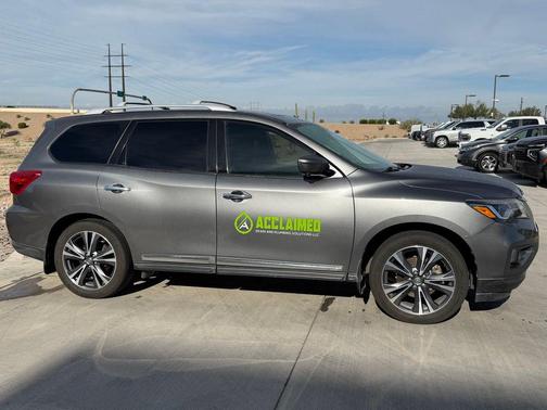 2020 Nissan Pathfinder Platinum 2WD