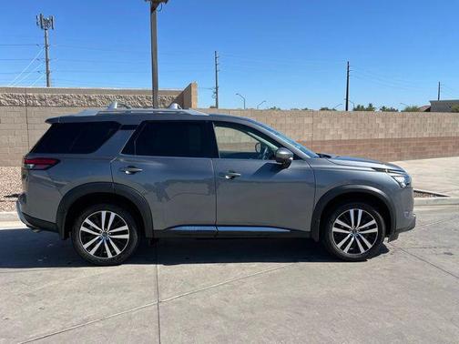 Gun Metallic 2025 Nissan Pathfinder Platinum 4WD