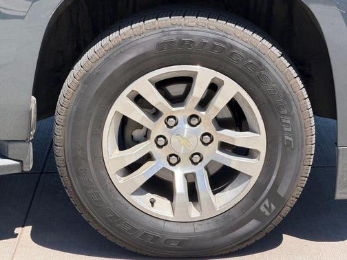 Blue Velvet Metallic 2019 Chevrolet Suburban LT
