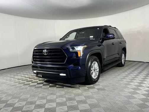 2025 Toyota Sequoia SR5