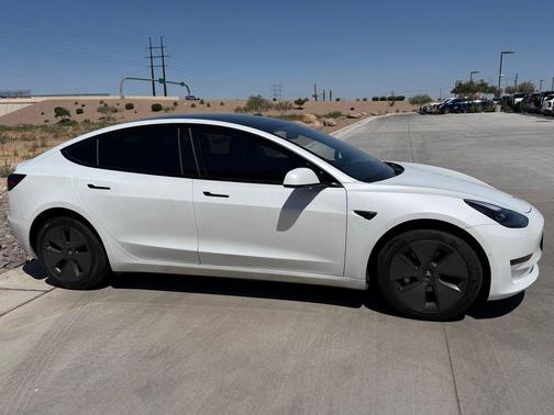 Pearl White Multi-Coat 2021 Tesla Model 3 Standard Range Plus