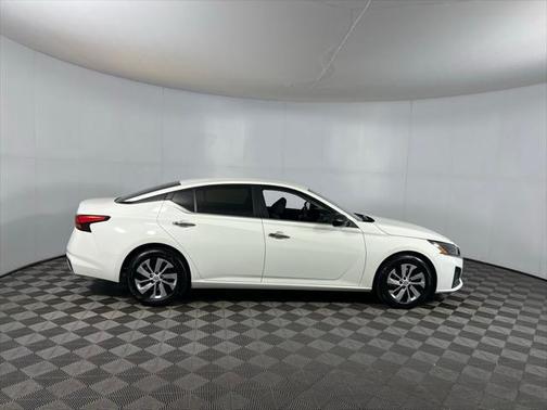2024 Nissan Altima S FWD