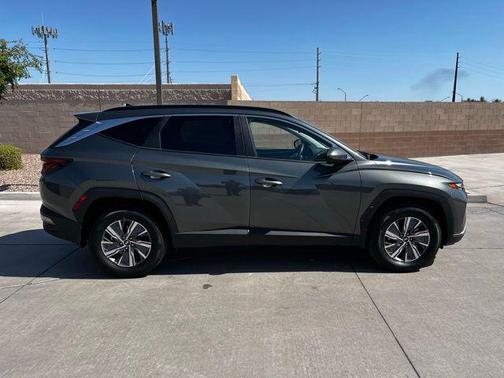 2024 Hyundai TUCSON Hybrid Blue