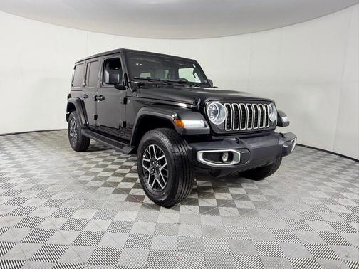 Black Clearcoat 2026 Jeep Wrangler 4-Door Sahara 4x4