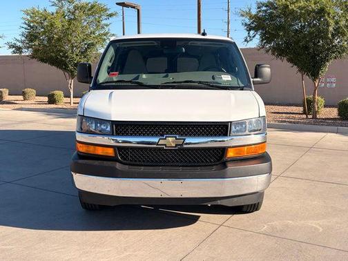 Summit White 2025 Chevrolet Express 3500 RWD 3500 Extended Wheelbase LT