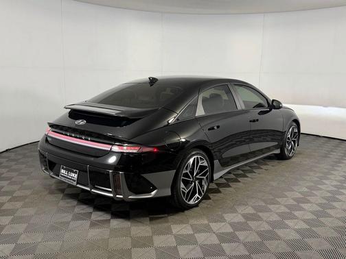 2024 Hyundai IONIQ 6 SEL