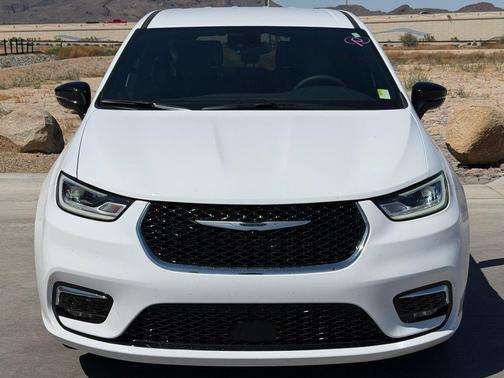Bright White Clearcoat 2025 Chrysler Pacifica Hybrid Select