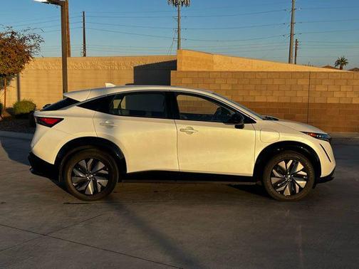 2024 Nissan ARIYA ENGAGE