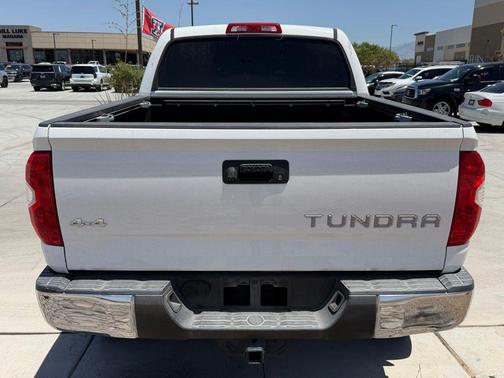 Super White 2017 Toyota Tundra Limited