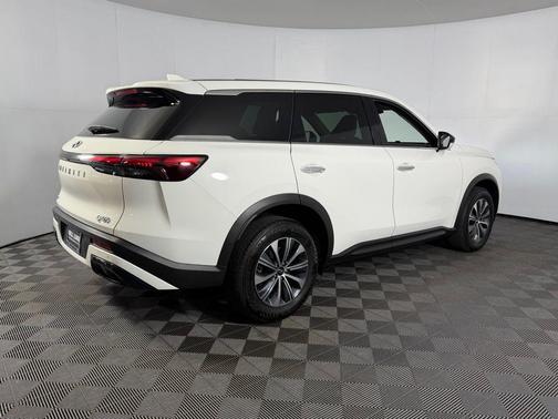 2025 INFINITI QX60 Pure