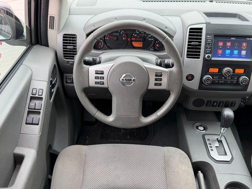 2020 Nissan Frontier SV