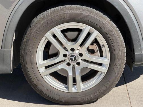 Black 2020 Mercedes-Benz GLB 250 Base