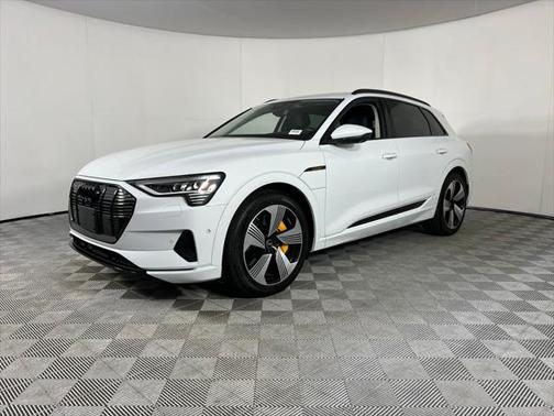 2023 Audi e-tron Premium Plus quattro