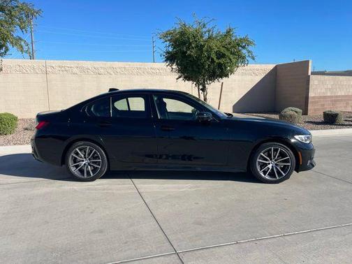 2022 BMW 330 330i