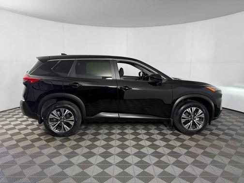 Super Black 2023 Nissan Rogue SV