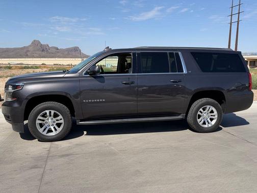 Gray 2018 Chevrolet Suburban LT