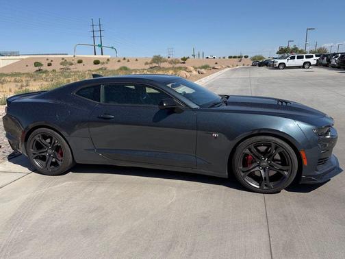 Shadow Gray Metallic 2022 Chevrolet Camaro 1SS