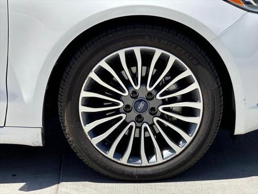2018 Ford Fusion Hybrid SE