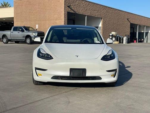 2022 Tesla Model 3 Standard Range