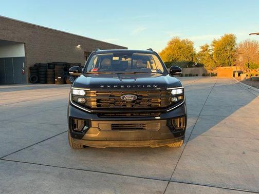 2025 Ford Expedition Max Active 4x4