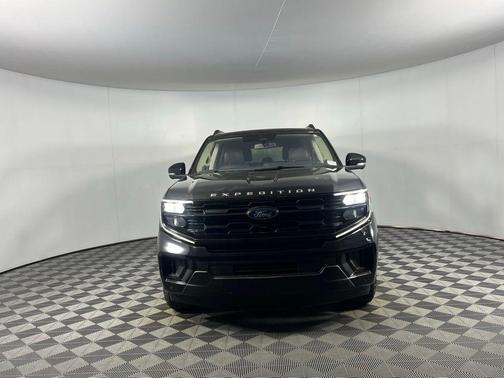 2025 Ford Expedition Max Active 4x4