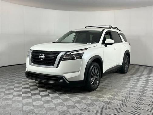 2022 Nissan Pathfinder SV 2WD