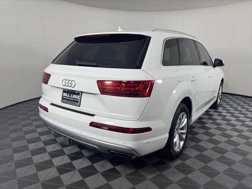 2019 Audi Q7 55 Premium Plus