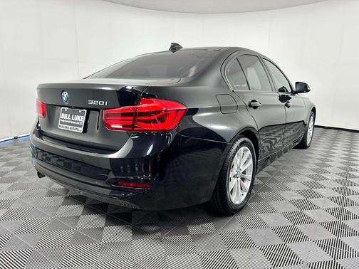 2018 BMW 320 i