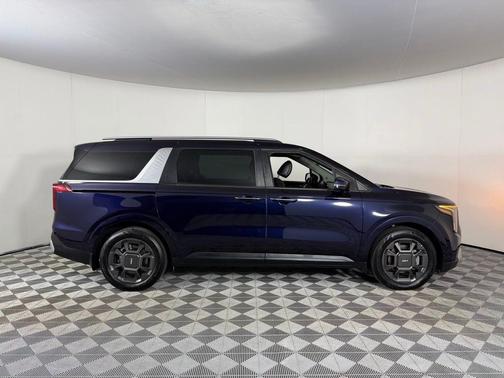2025 Kia Carnival Hybrid EX