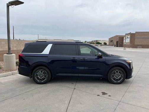 2025 Kia Carnival Hybrid EX