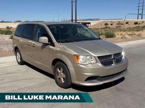Gold 2013 Dodge Grand Caravan SXT