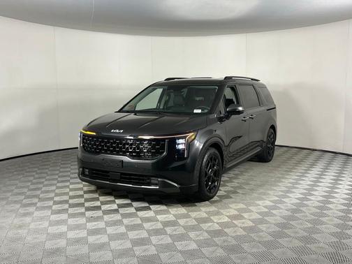 2025 Kia Carnival SX