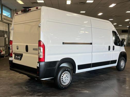 2025 RAM ProMaster 2500 Tradesman