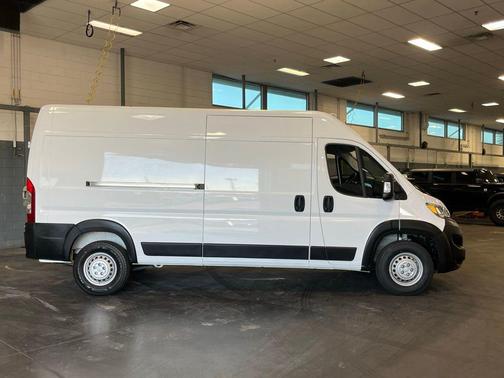 2025 RAM ProMaster 2500 Tradesman