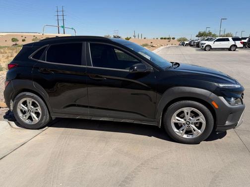 Ultra Black 2022 Hyundai KONA SEL