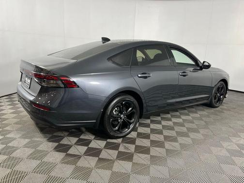 2025 Honda Accord Sport SE 1.5T