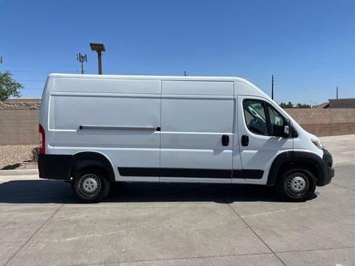 Bright White Clearcoat 2025 RAM ProMaster 2500 Tradesman