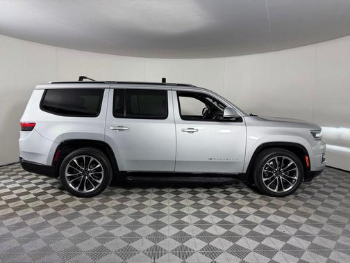 Silver Zynith 2022 Jeep Wagoneer Series II 4x4