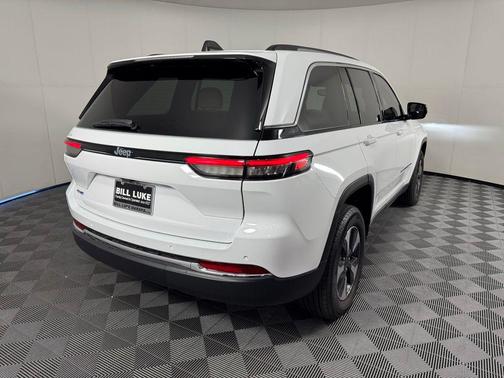 2022 Jeep Grand Cherokee 4xe Base
