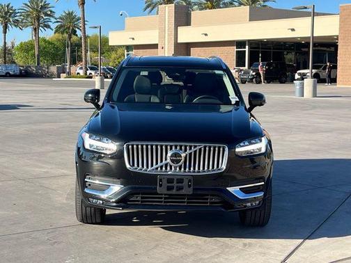 2025 Volvo XC90 B6 Plus 7-Seater