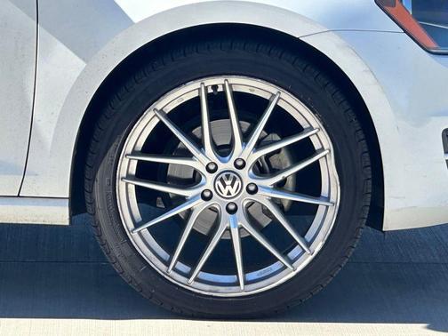 2016 Volkswagen Golf SportWagen TSI S 4-Door