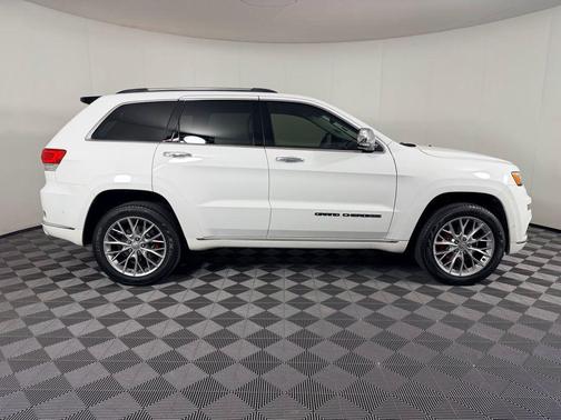2018 Jeep Grand Cherokee Summit