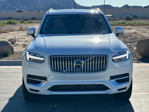 2021 Volvo XC90 Recharge Plug-In Hybrid T8 Inscription Expression 7 Passenger
