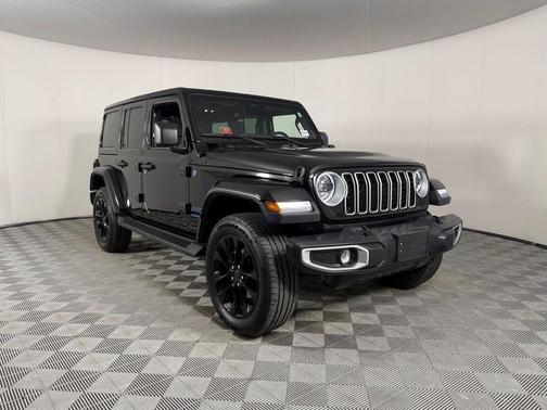 Black Clearcoat 2025 Jeep Wrangler 4xe Sahara