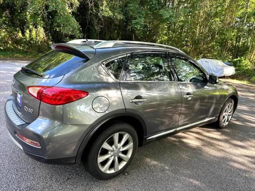 2017 INFINITI QX50 Base