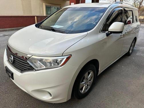 2016 Nissan Quest SV